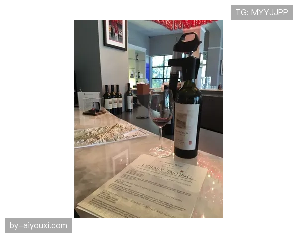 姚明豪宅厨房堆满名牌酒，这日常跟巨星身份差太远了吧？